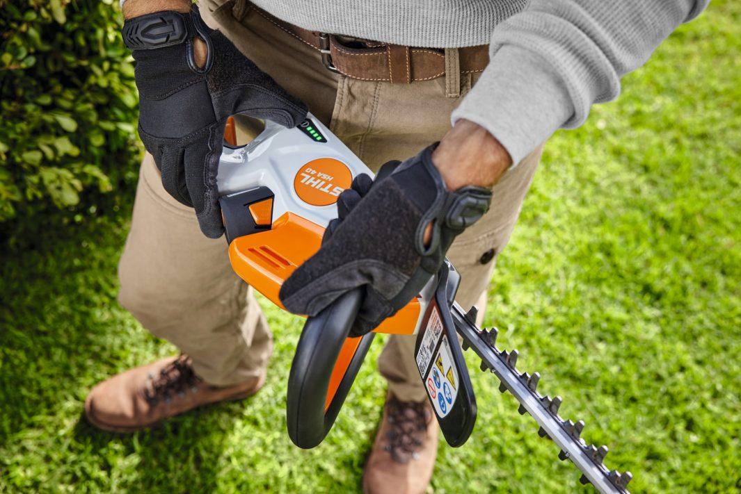Stihl HSA 40 Battery Hedge Trimmer 50cm Kit AS System - Image 2